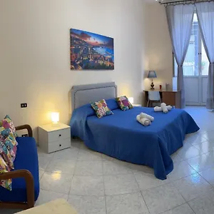 Bed and breakfast Dimora San Ferdinando, Nápoles